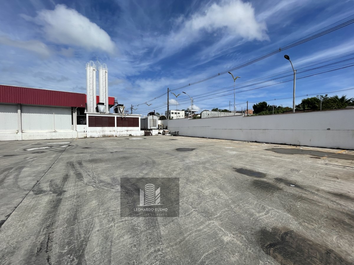 Prédio Inteiro para alugar, 1500m² - Foto 2