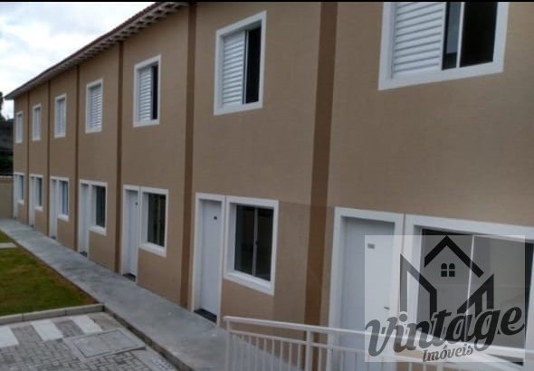 Sobrado à venda com 2 quartos, 50m² - Foto 2