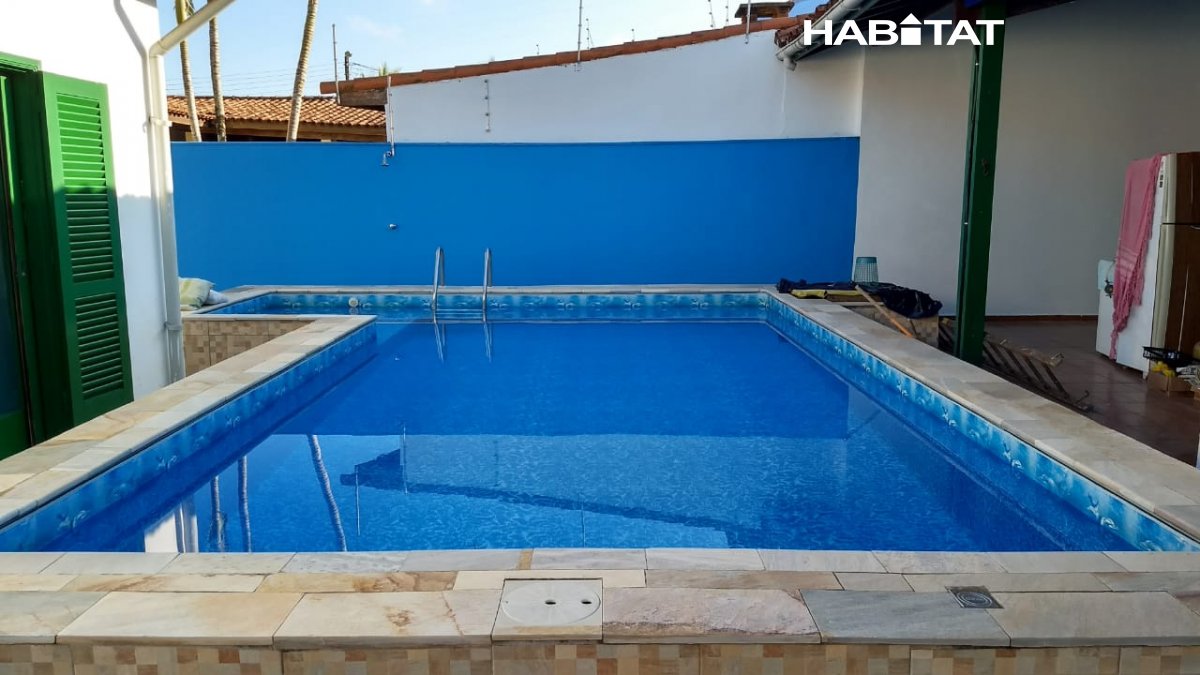 Casa à venda com 3 quartos, 600m² - Foto 1