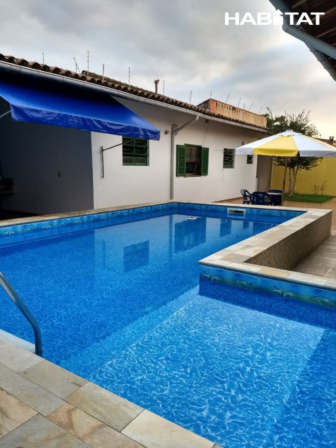 Casa à venda com 3 quartos, 600m² - Foto 2