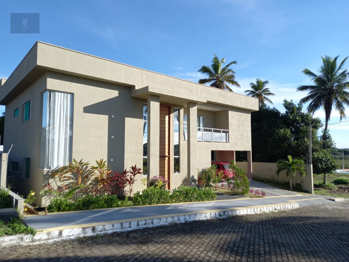 Casa de Condomínio à venda com 4 quartos, 300m² - Foto 1