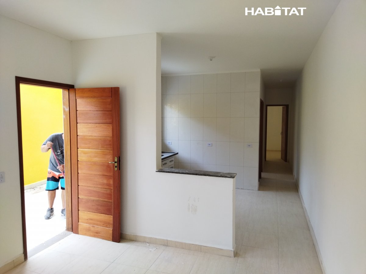 Casa à venda com 2 quartos, 95m² - Foto 4