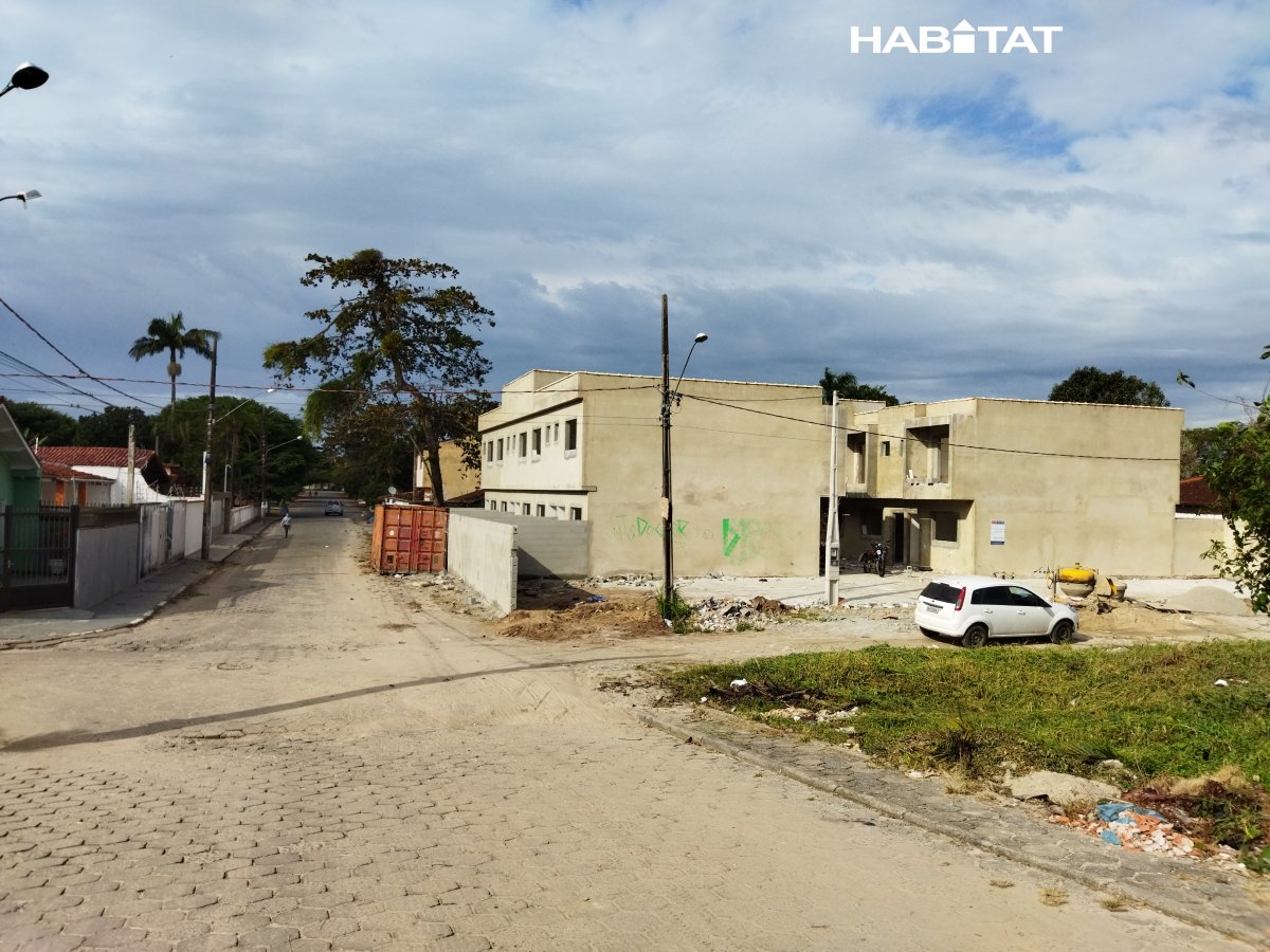 Sobrado à venda com 2 quartos, 80m² - Foto 1