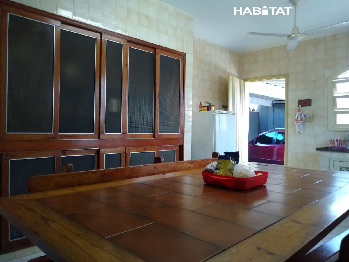 Casa à venda com 3 quartos, 264m² - Foto 18