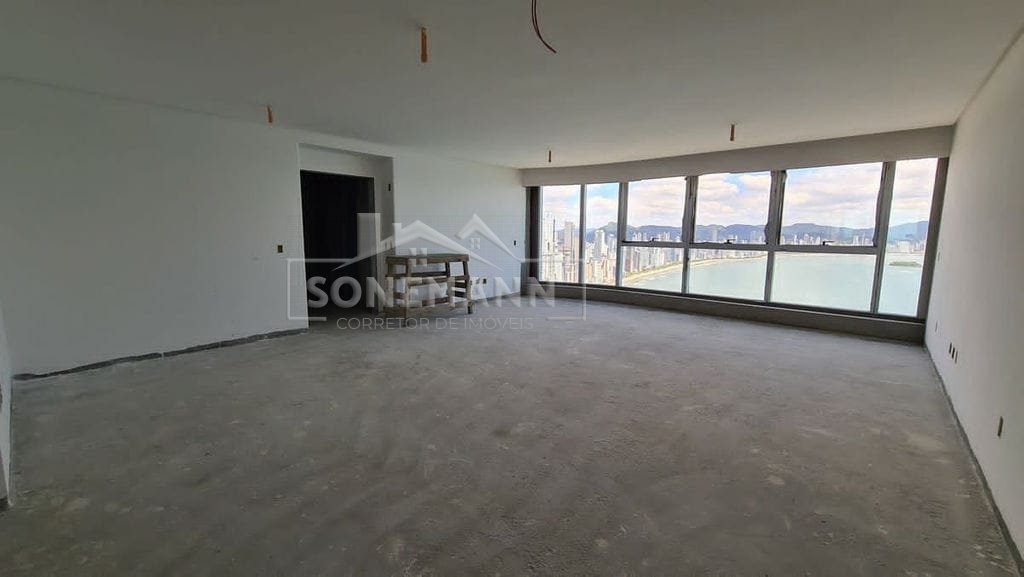 Apartamento à venda com 4 quartos, 257m² - Foto 13