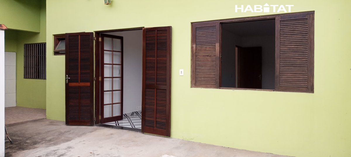 Casa à venda com 2 quartos, 150m² - Foto 2