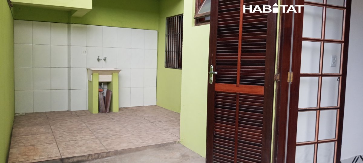 Casa à venda com 2 quartos, 150m² - Foto 3