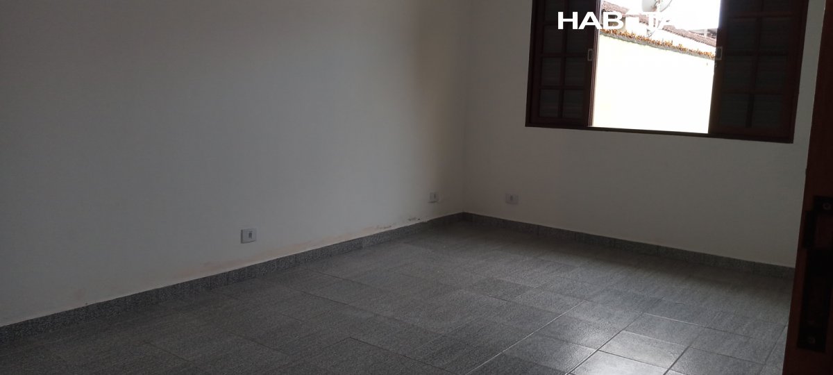 Casa à venda com 2 quartos, 150m² - Foto 12