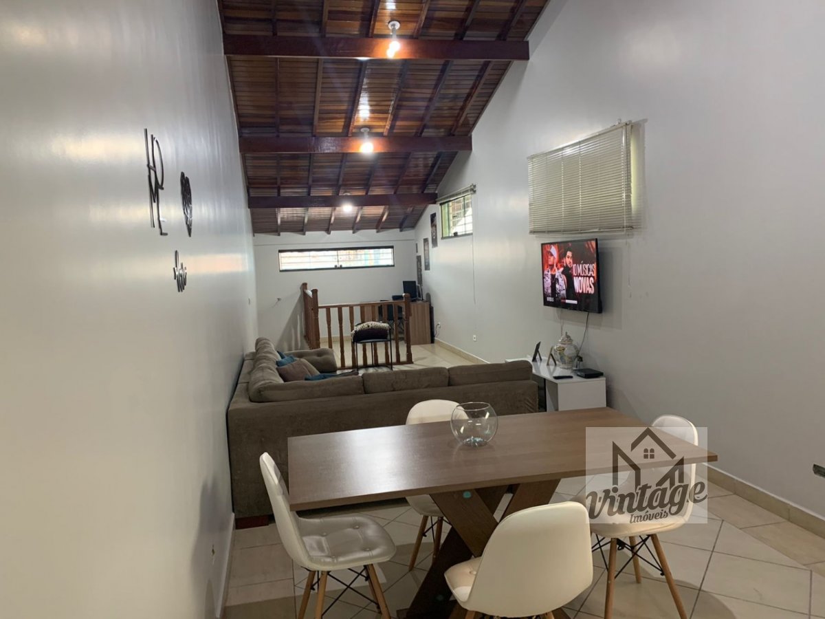 Sobrado à venda com 3 quartos, 150m² - Foto 2