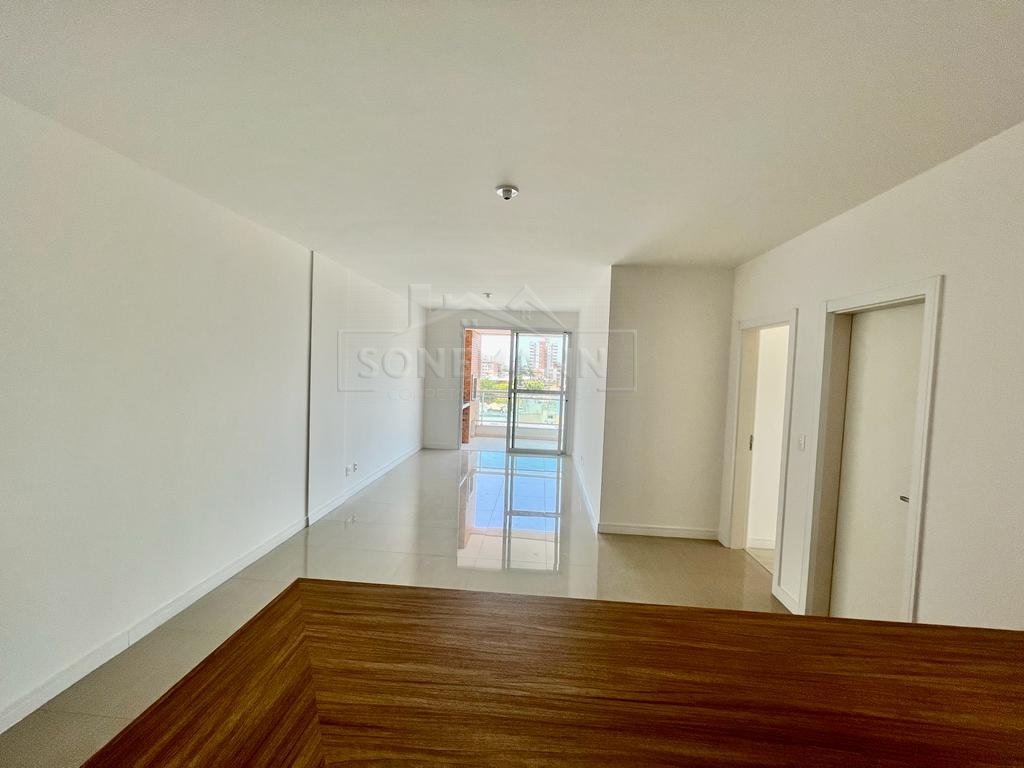 Apartamento à venda com 3 quartos, 106m² - Foto 6