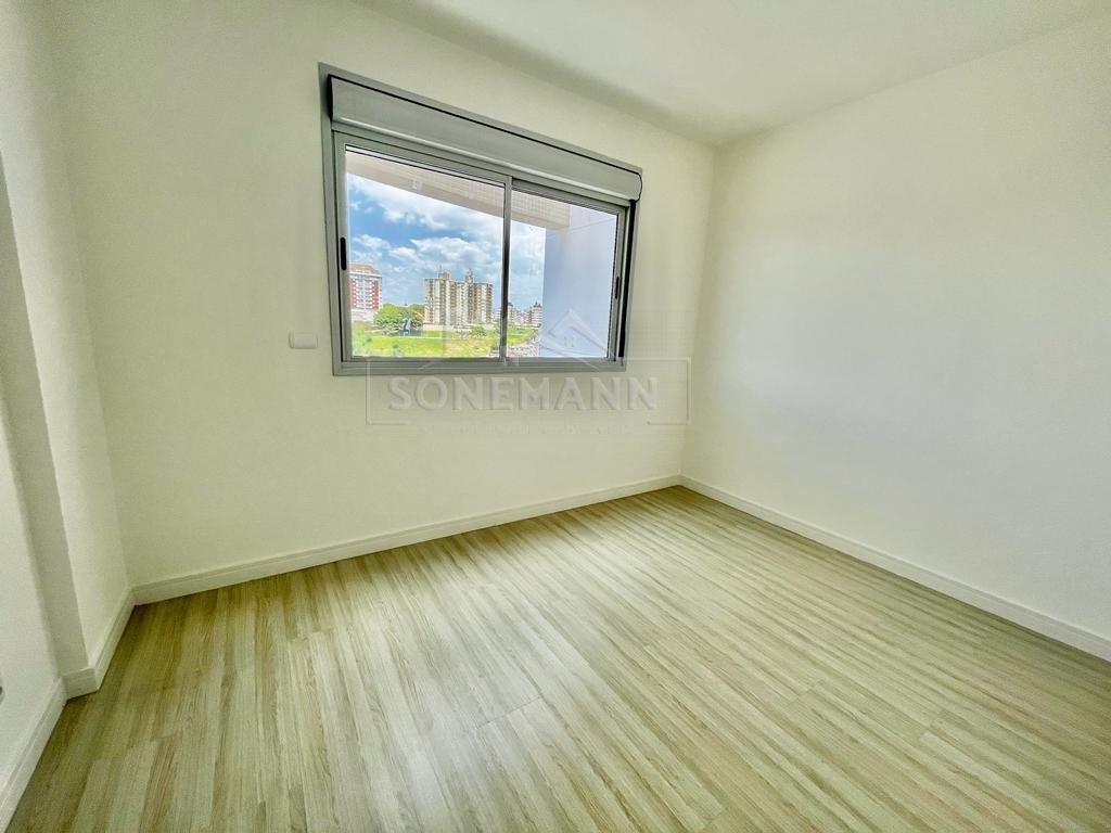 Apartamento à venda com 3 quartos, 106m² - Foto 19