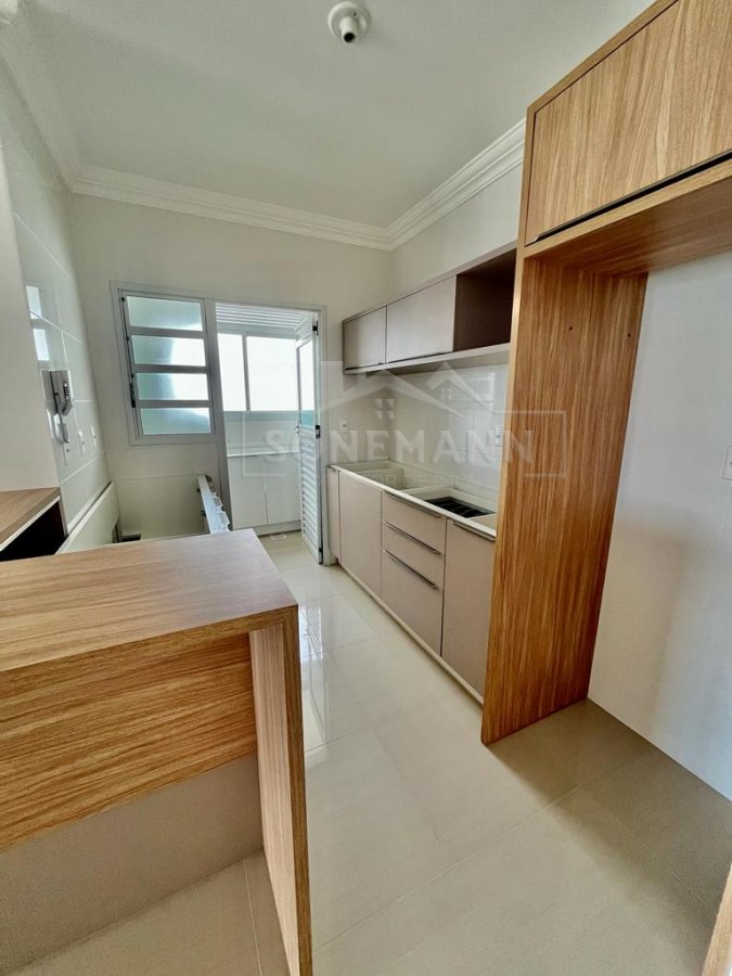 Apartamento à venda com 3 quartos, 106m² - Foto 9