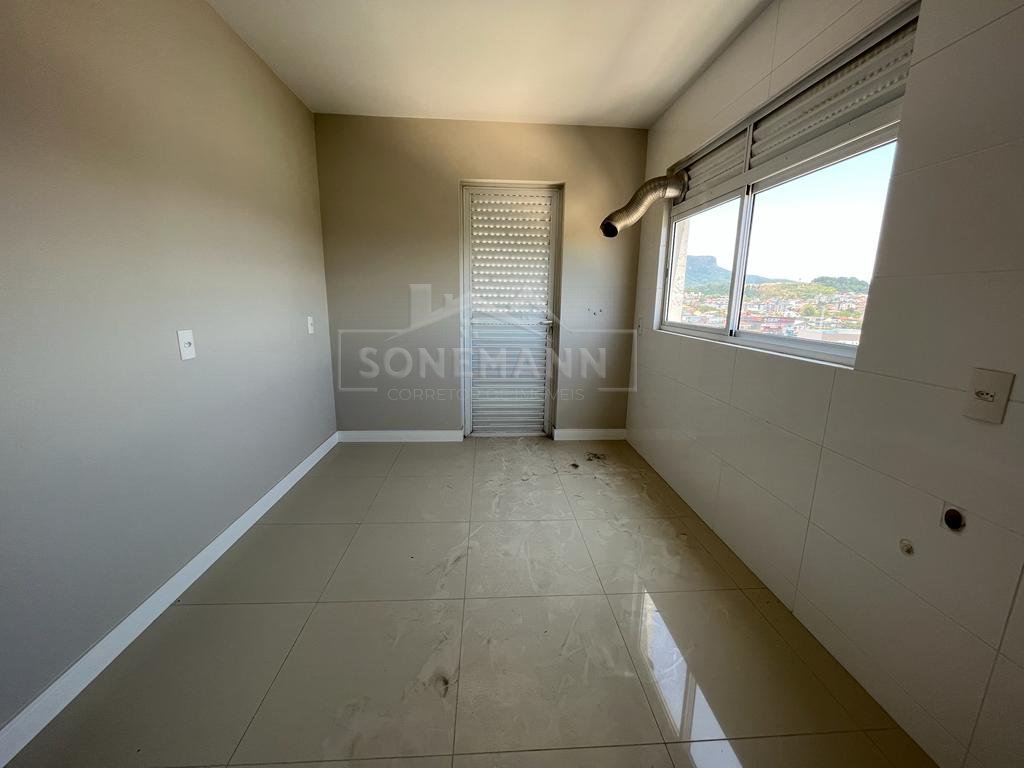 Cobertura à venda com 3 quartos, 250m² - Foto 9