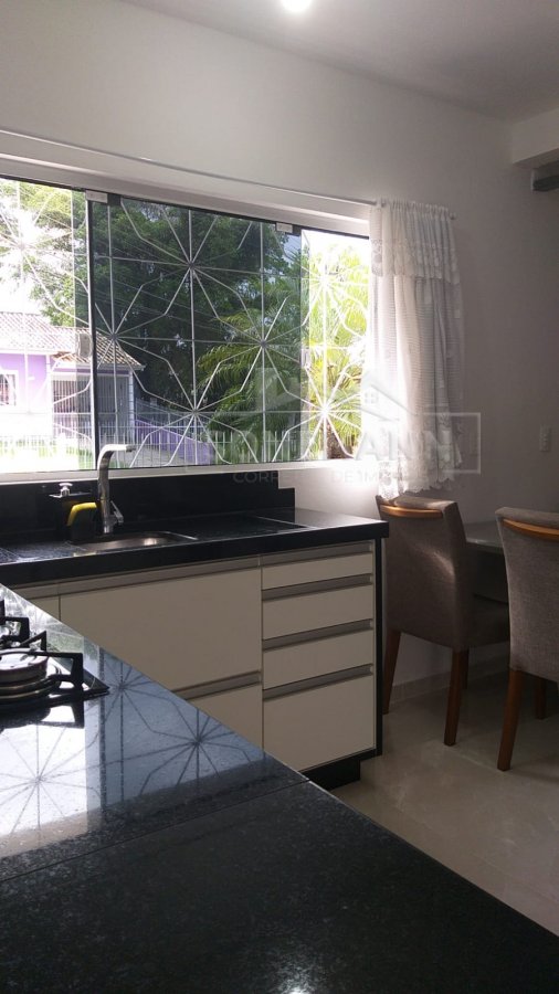 Casa à venda com 2 quartos, 69m² - Foto 12