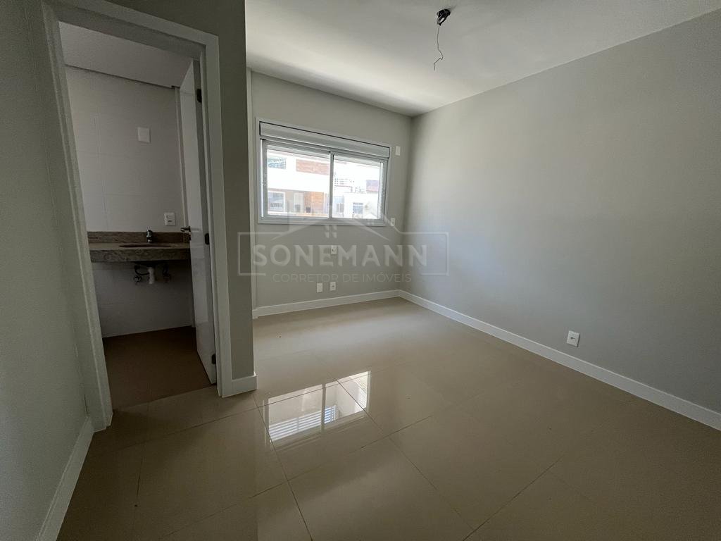 Apartamento à venda com 2 quartos, 77m² - Foto 12