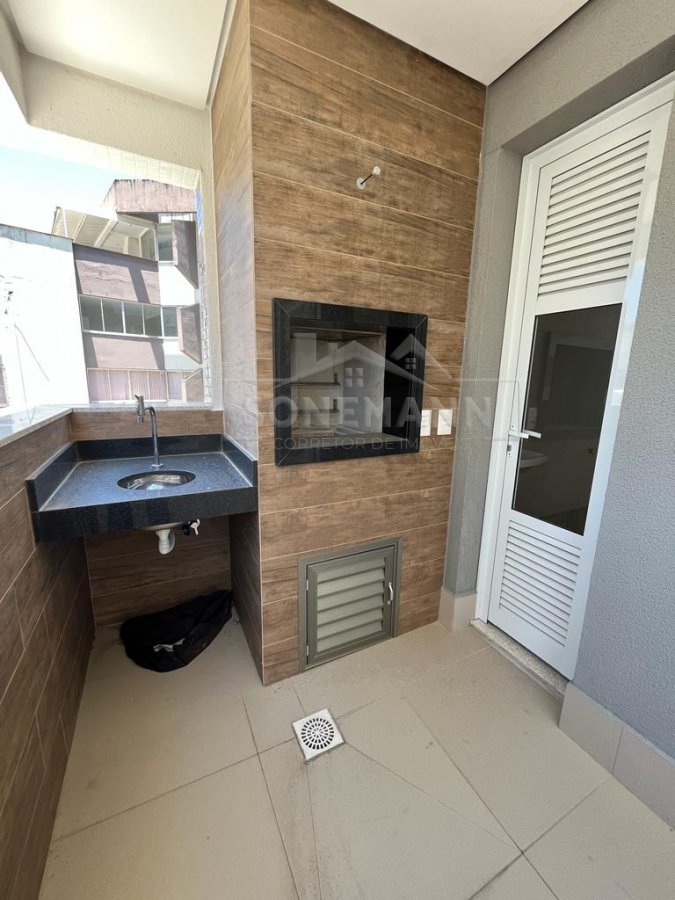 Apartamento à venda com 2 quartos, 77m² - Foto 6