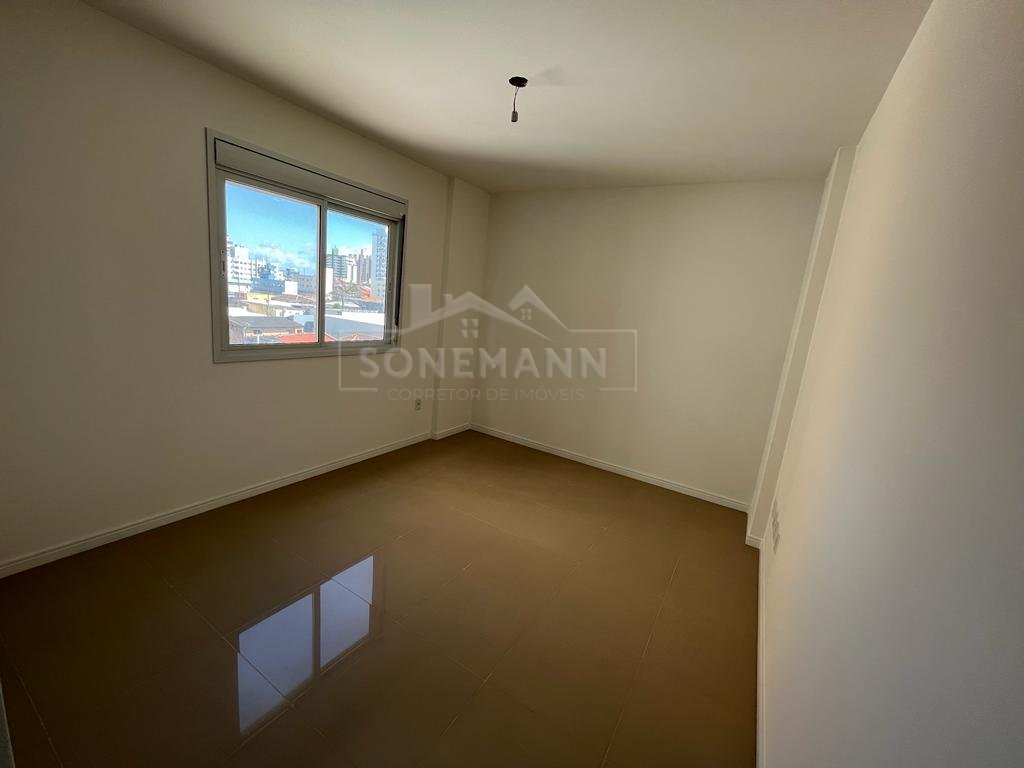 Apartamento à venda com 3 quartos, 93m² - Foto 11