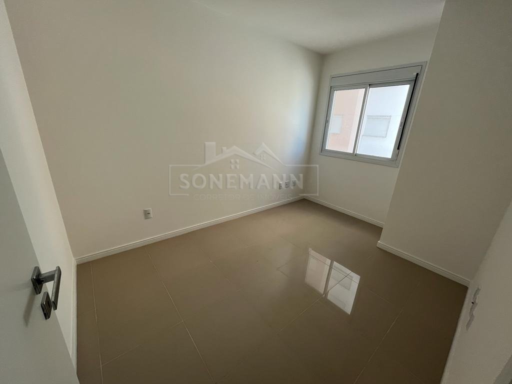 Apartamento à venda com 3 quartos, 93m² - Foto 13