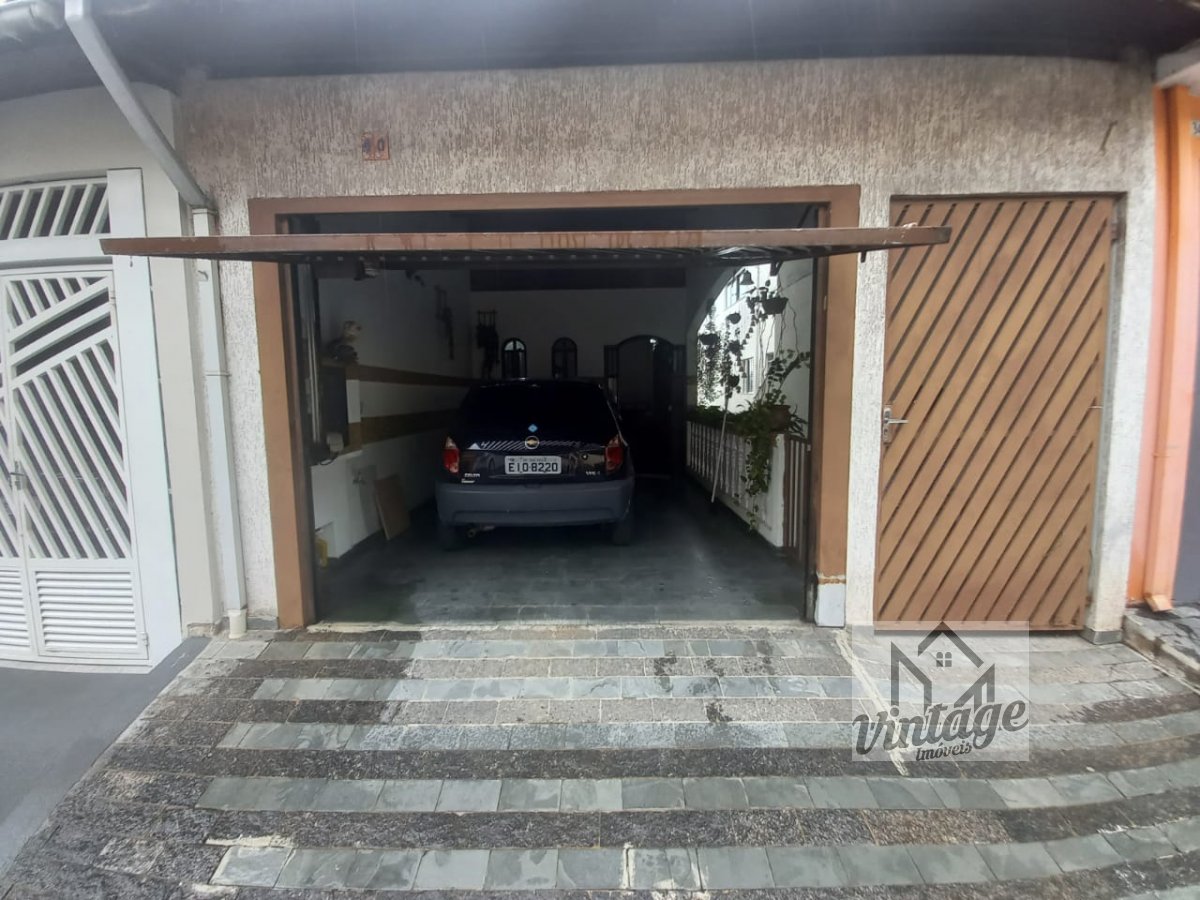 Sobrado à venda com 3 quartos, 153m² - Foto 1