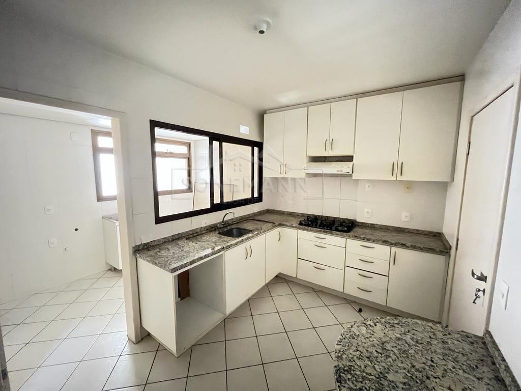 Apartamento à venda com 3 quartos, 121m² - Foto 10