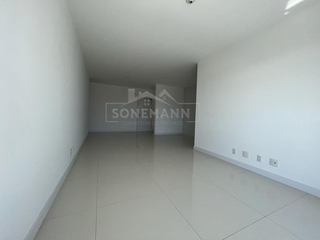 Apartamento à venda com 2 quartos, 95m² - Foto 3