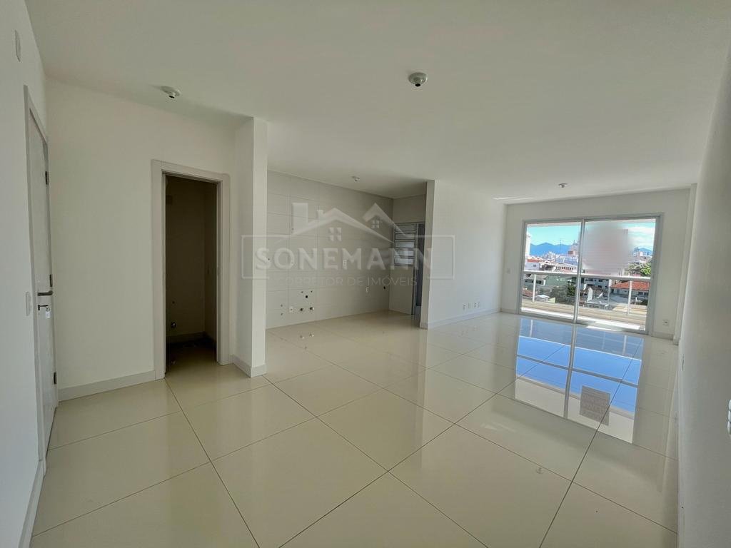 Apartamento à venda com 2 quartos, 95m² - Foto 4