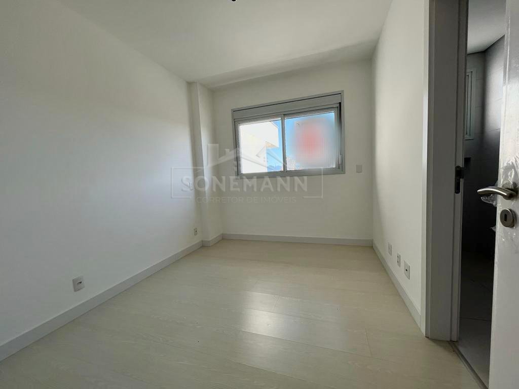 Apartamento à venda com 2 quartos, 95m² - Foto 11