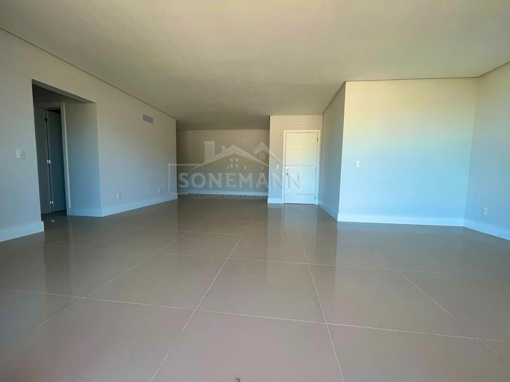 Apartamento à venda com 3 quartos, 123m² - Foto 11