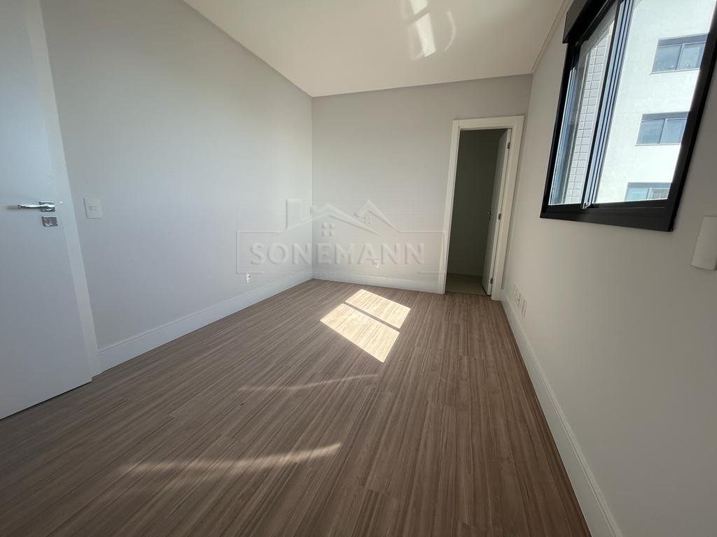 Apartamento à venda com 2 quartos, 87m² - Foto 11