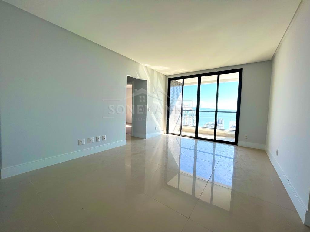 Apartamento à venda com 2 quartos, 87m² - Foto 6