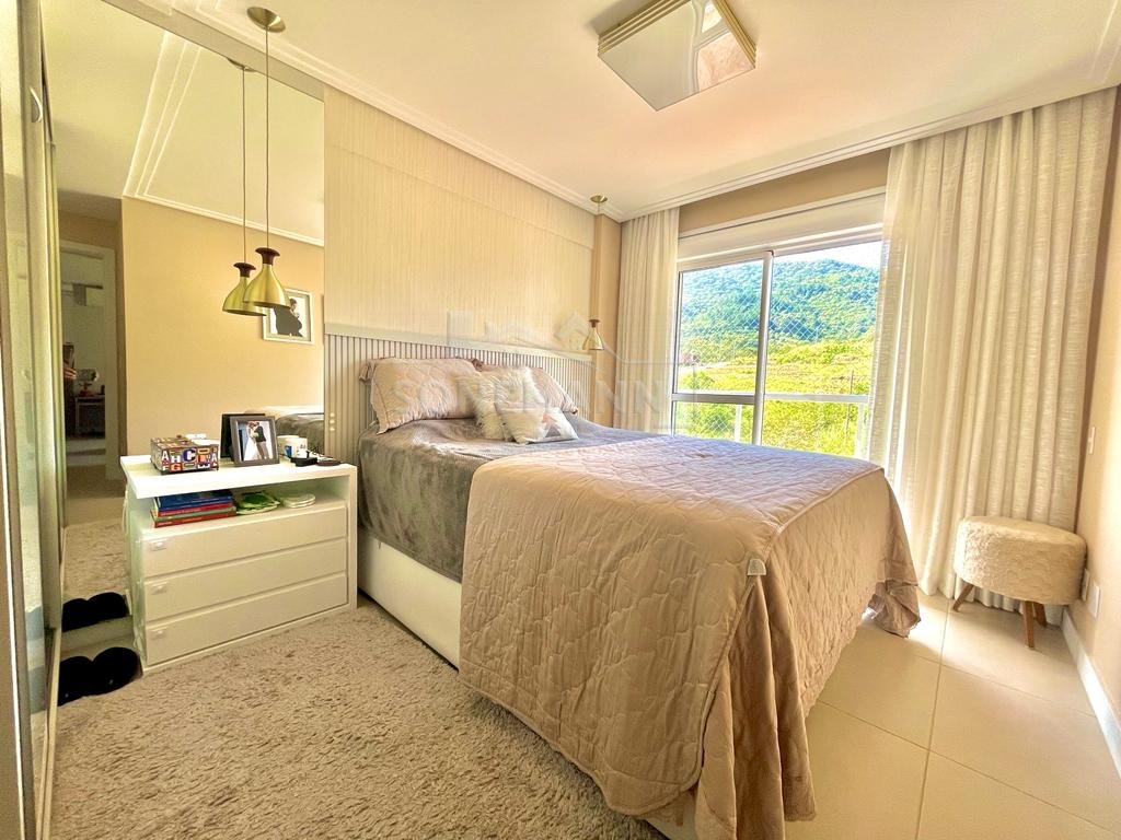 Apartamento à venda com 2 quartos, 70m² - Foto 18