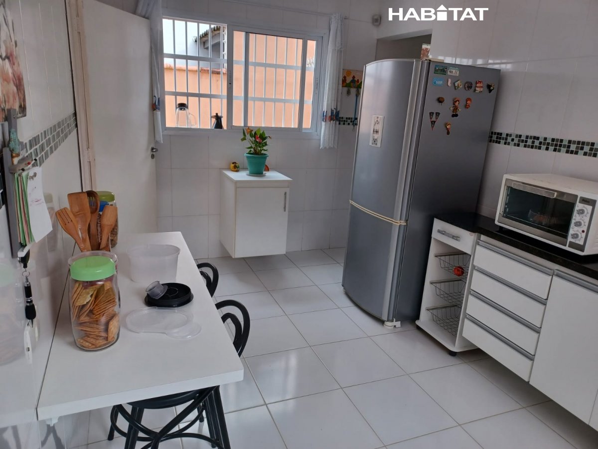 Sobrado à venda com 2 quartos, 150m² - Foto 31