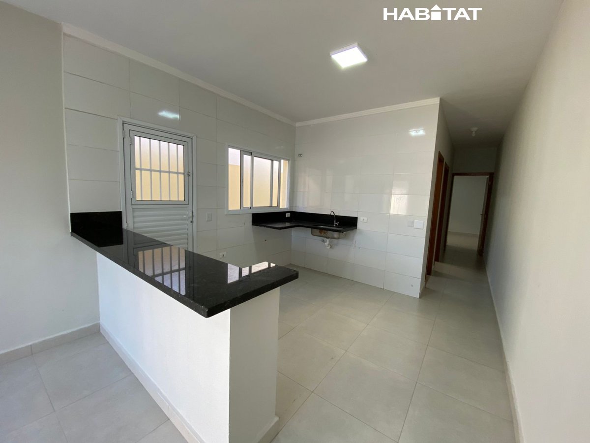 Casa à venda com 2 quartos, 125m² - Foto 4