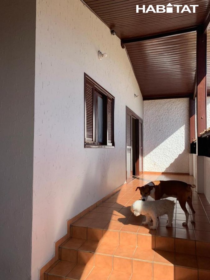 Casa à venda com 3 quartos, 250m² - Foto 3