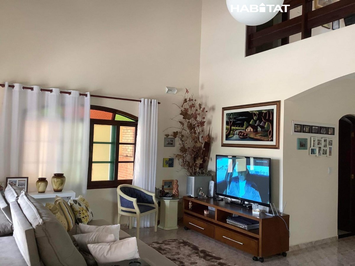 Casa à venda com 4 quartos, 365m² - Foto 3