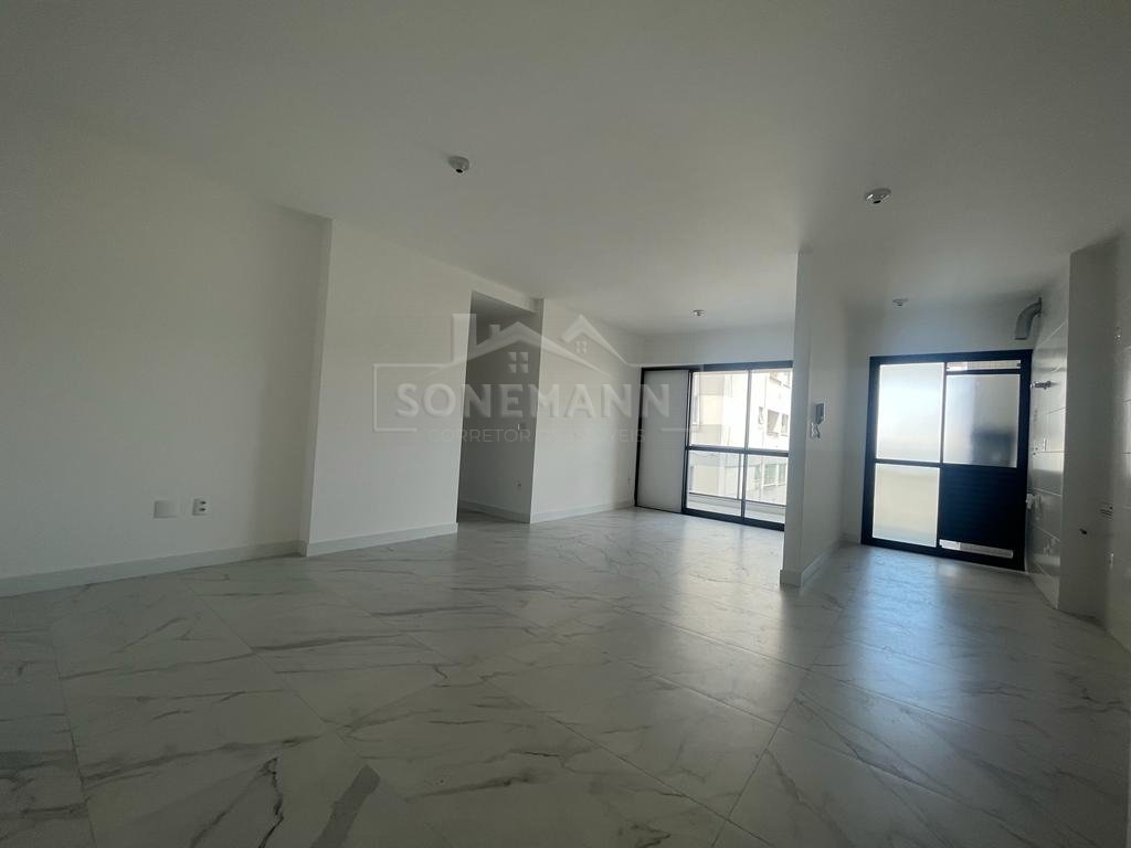 Apartamento à venda com 3 quartos, 103m² - Foto 2