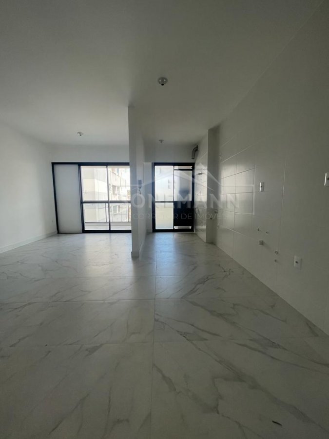 Apartamento à venda com 2 quartos, 84m² - Foto 4