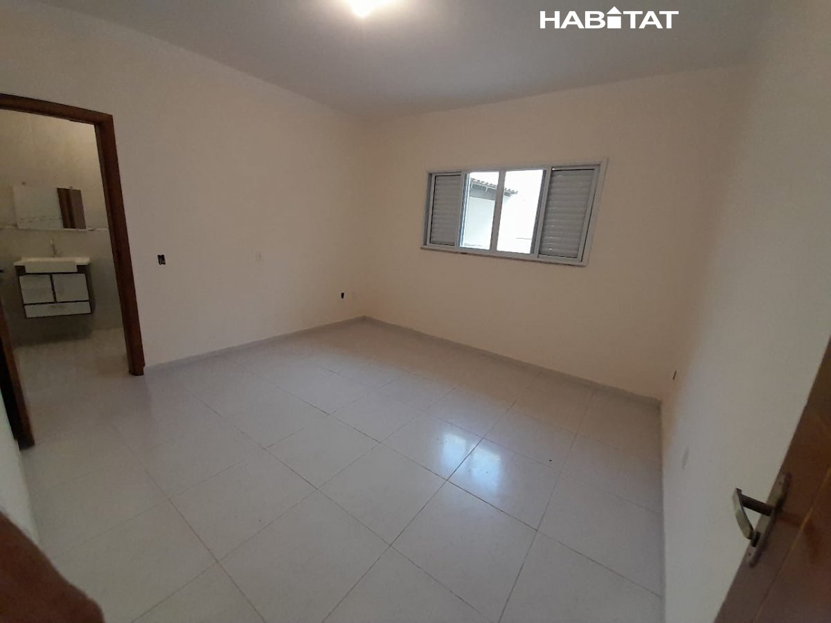 Casa à venda com 3 quartos, 336m² - Foto 4