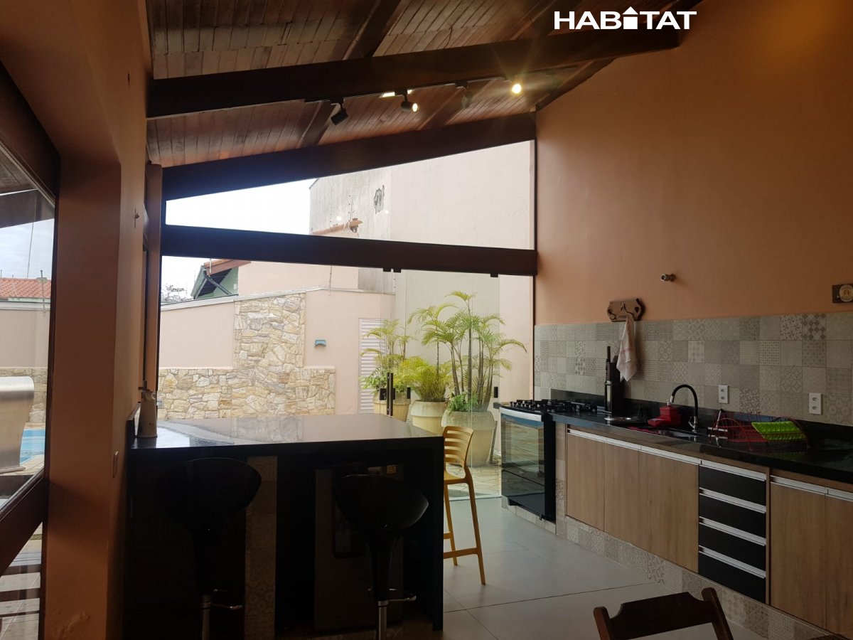 Casa à venda com 4 quartos, 600m² - Foto 31