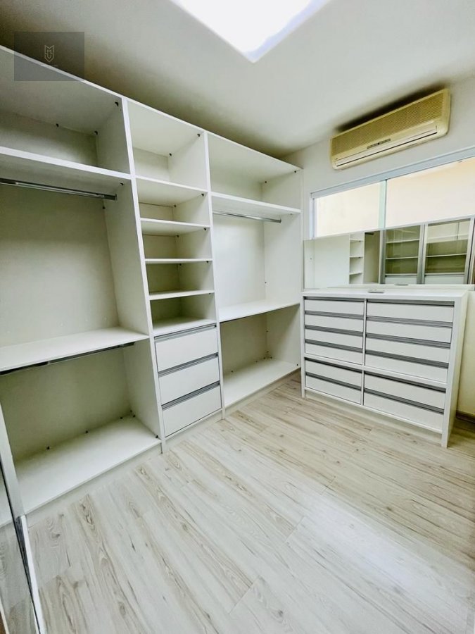 Casa de Condomínio à venda com 4 quartos, 240m² - Foto 23