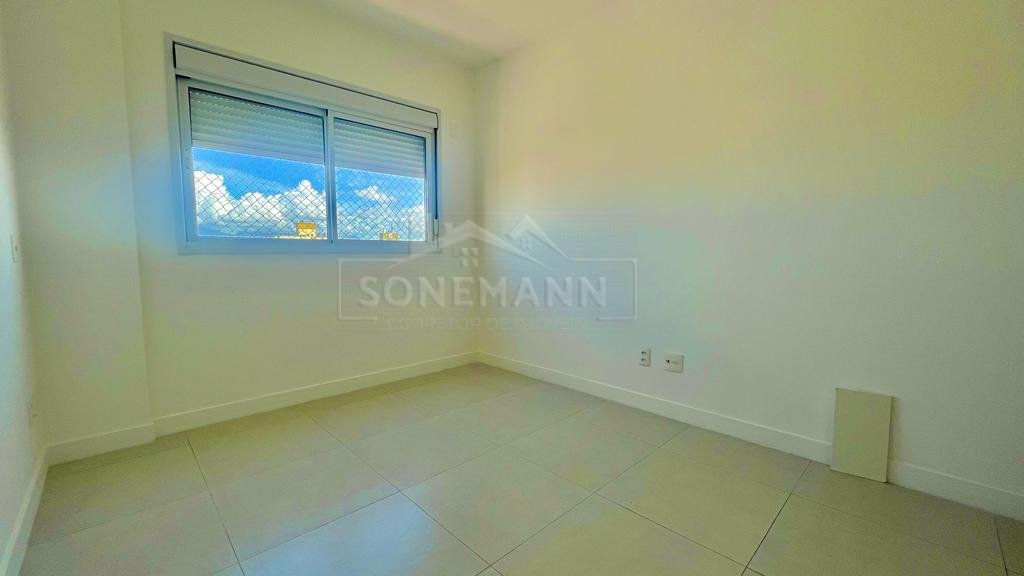 Apartamento à venda com 2 quartos, 74m² - Foto 9