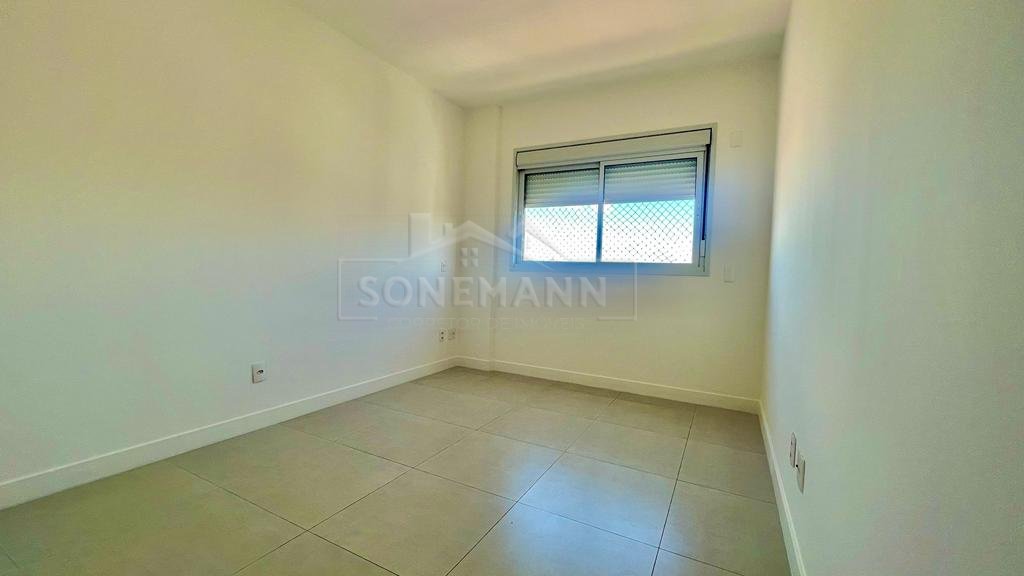 Apartamento à venda com 2 quartos, 74m² - Foto 11