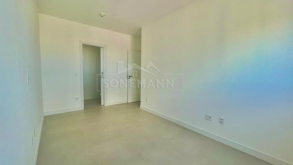 Apartamento à venda com 2 quartos, 69m² - Foto 7