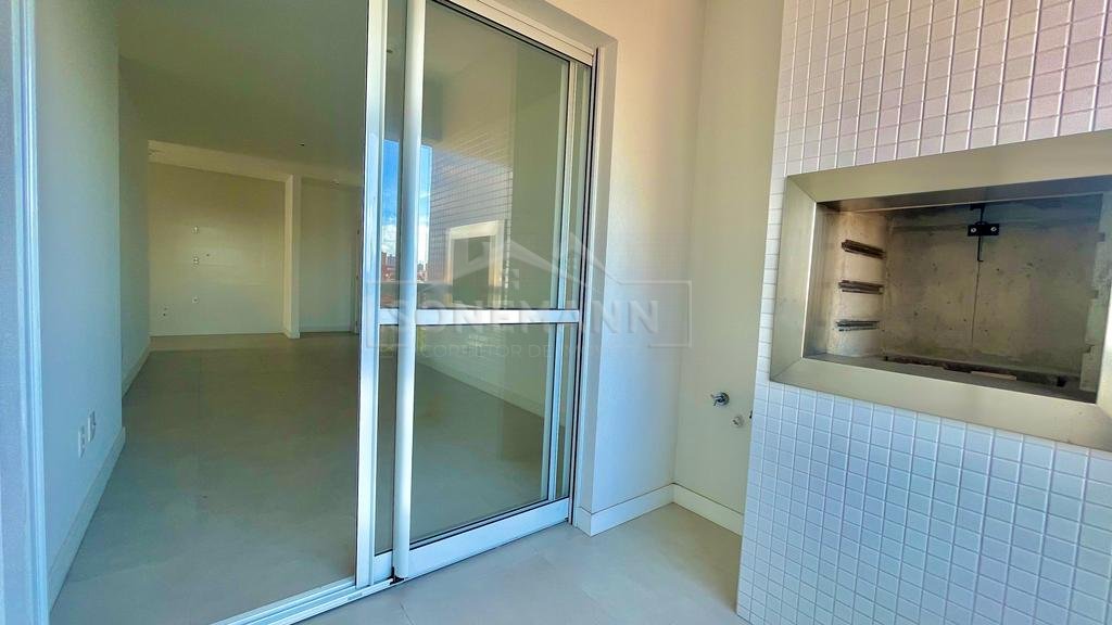 Apartamento à venda com 3 quartos, 84m² - Foto 3