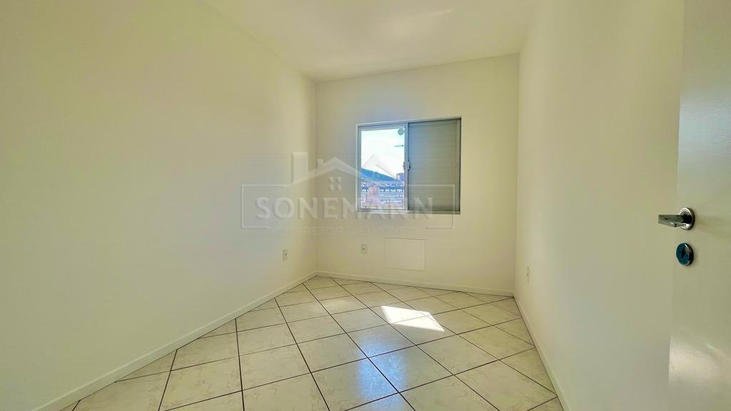 Apartamento à venda com 4 quartos, 109m² - Foto 15