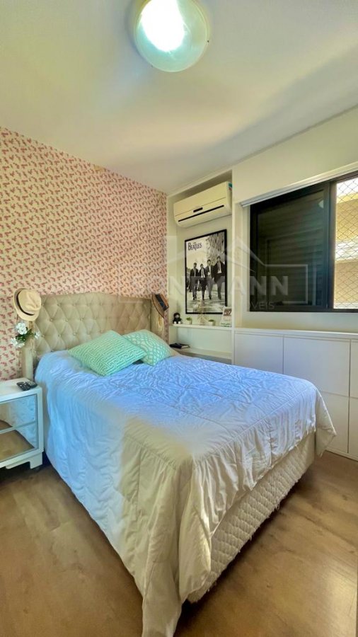 Apartamento à venda com 3 quartos, 142m² - Foto 18