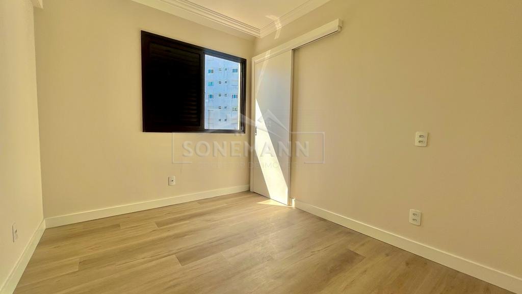 Apartamento à venda com 3 quartos, 110m² - Foto 12