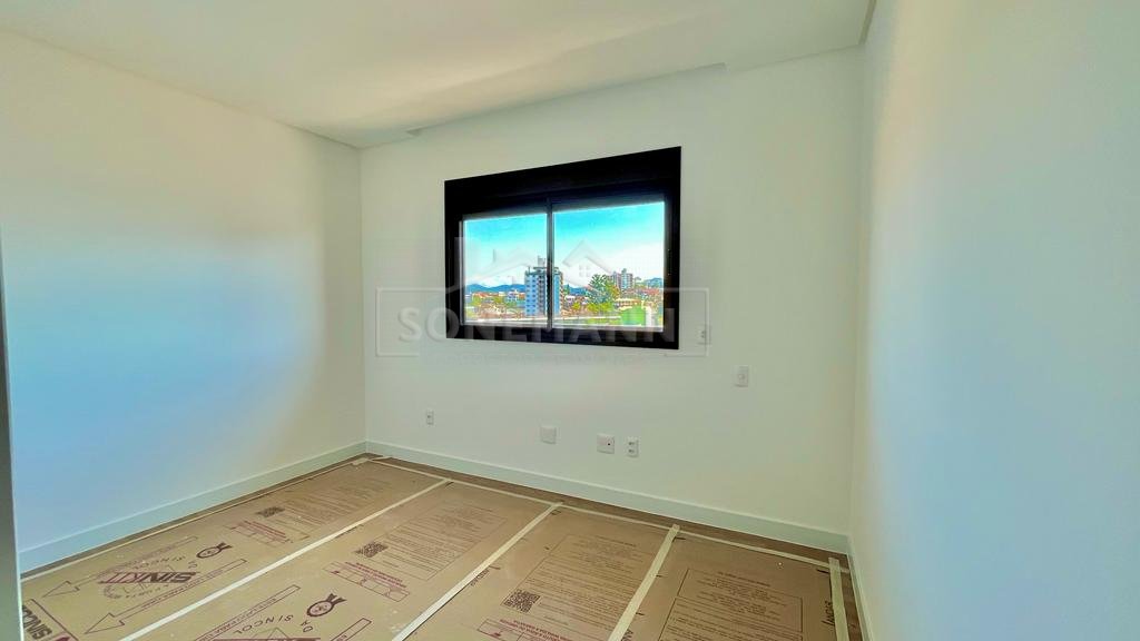 Apartamento à venda com 3 quartos, 123m² - Foto 14