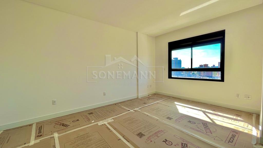 Apartamento à venda com 3 quartos, 123m² - Foto 16