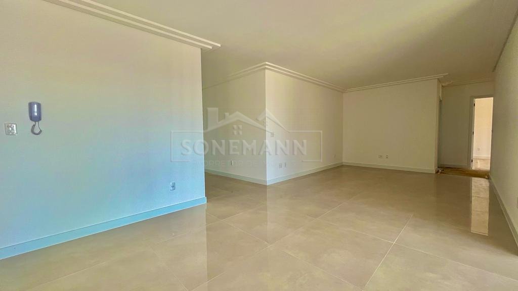 Apartamento à venda com 3 quartos, 123m² - Foto 17